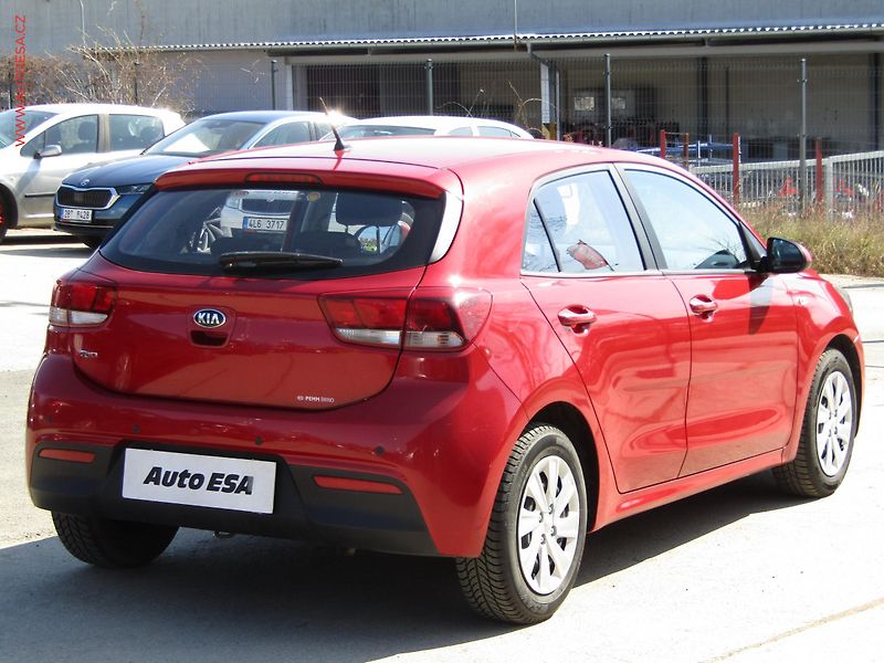 Kia Rio (2019) 1.2i, ČR - fotka 4 z 16