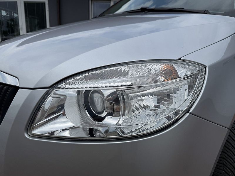 Škoda Fabia (2009) 1.4 16V Digi Klima Tempomat - fotka 40 z 50