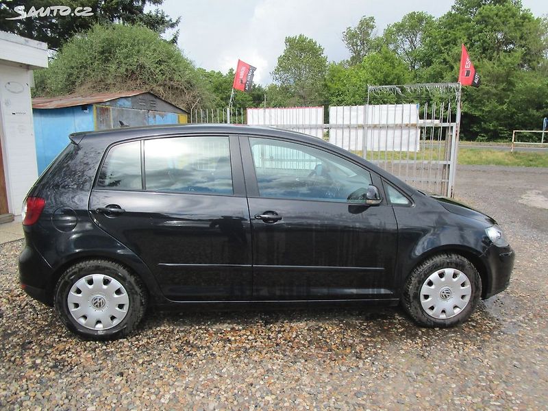 Volkswagen Golf Plus 1,9TDI - 77KW - NOVÁ STK - fotka 8 z 21