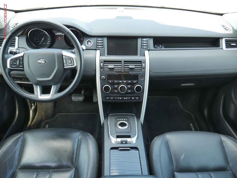 Land Rover Discovery Sport (2016) 2.0 TD4 4x4, AT, kůže, bixen - fotka 8 z 20