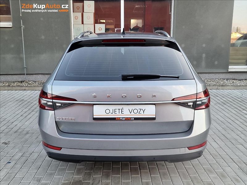 Škoda Superb 2.0TDI 110kW Style Combi,1Maj - fotka 9 z 49