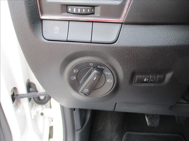 Škoda Fabia 1,0 TSI, klima,servis,DPH,CZ, - fotka 23 z 30