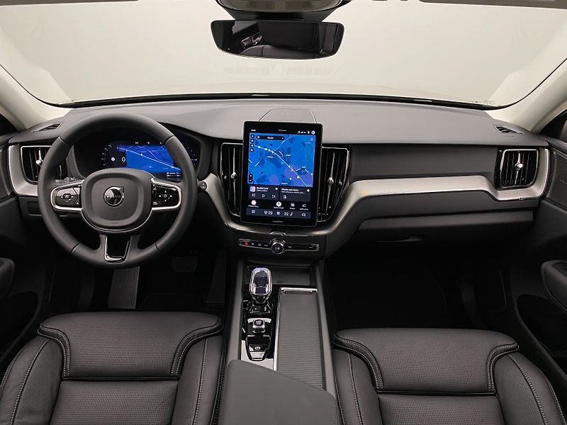 Volvo XC60 (2026) T6 AWD AUT DARK PLUS - fotka 2 z 66