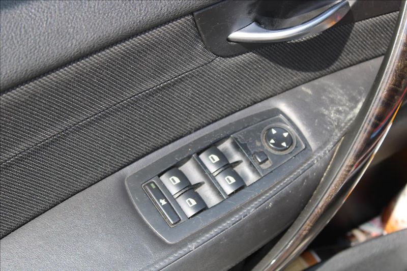 BMW X3 2,0 D  4 x 4, AUTOMAT - fotka 13 z 26
