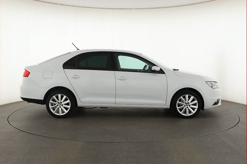 Seat Toledo (2018) 1.0 TSI, Serv.kniha, Tempomat - fotka 6 z 13