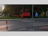 Rozjetý autobus bez řidiče naštěstí nikoho neohrozil na životě.