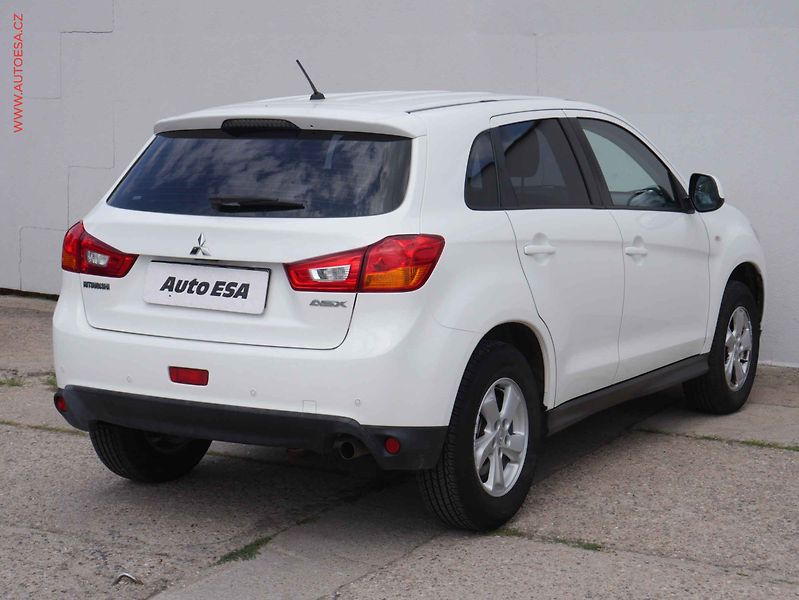 Mitsubishi ASX (2016) 1.6i, ČR, AC, park.asist - fotka 6 z 14