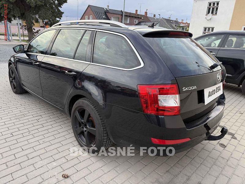 Škoda Octavia (2016) 2.0TDi 4x4, 2.maj, L&K, DSG - fotka 2 z 3