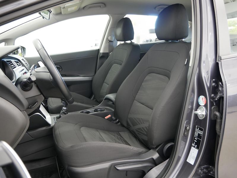 Kia Ceed - fotka 11 z 23