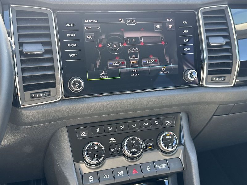 Škoda Kodiaq (2021) 2.0 TDI 4x4 DSG L&K - fotka 20 z 36