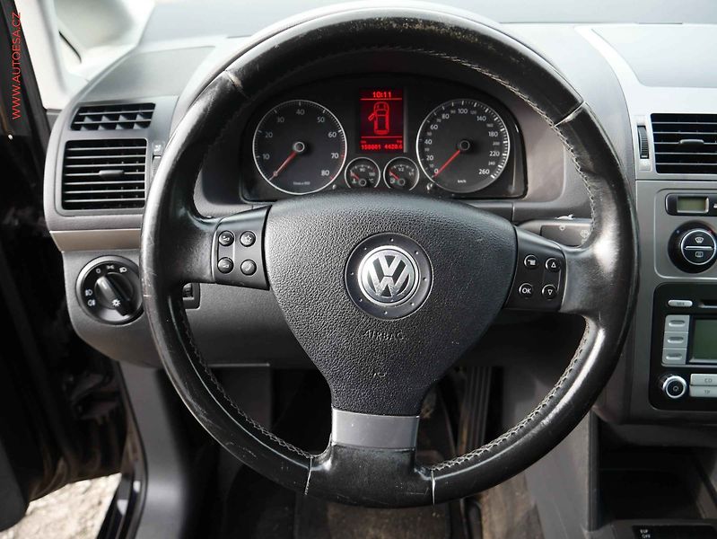 Volkswagen Touran (2007) 1.4 TSi, Klima - fotka 14 z 17