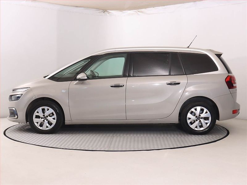 Citroën C4 Picasso (2017) 1.6 BlueHDi, 7 míst - fotka 3 z 20