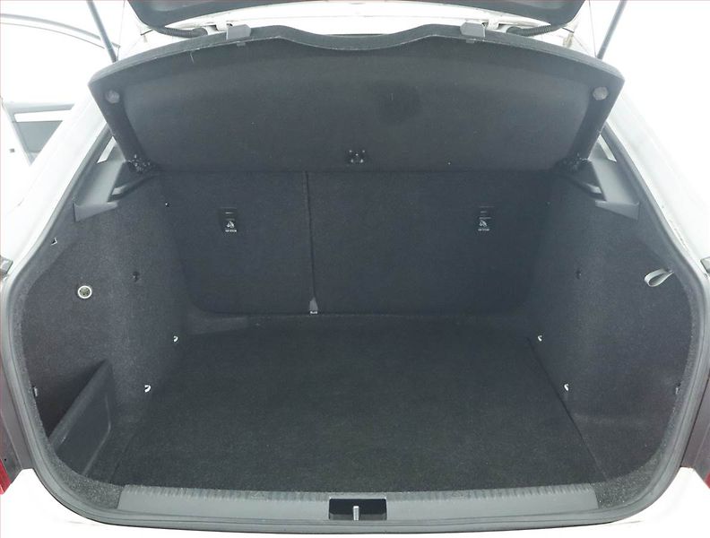 Škoda Octavia (2019) 1.5 TSI, Automat, Navi - fotka 14 z 21