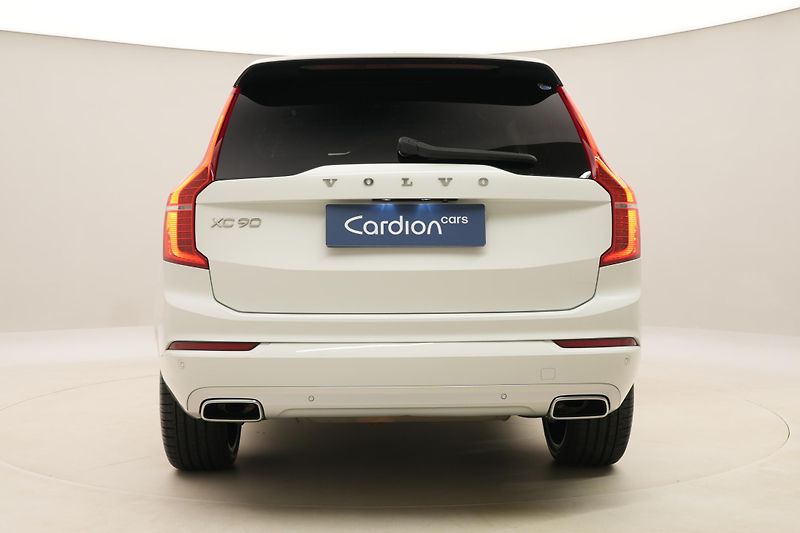 Volvo XC90 B5 AWD MOMENTUM AUT - fotka 11 z 42