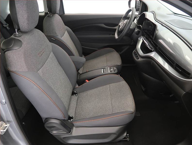 Fiat 500e (2022) 42 kWh, SoH 100%, Automat - fotka 9 z 25