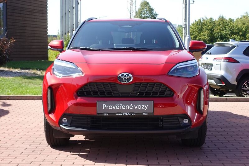 Toyota Yaris Cross 1,5 HEV Style - fotka 2 z 33