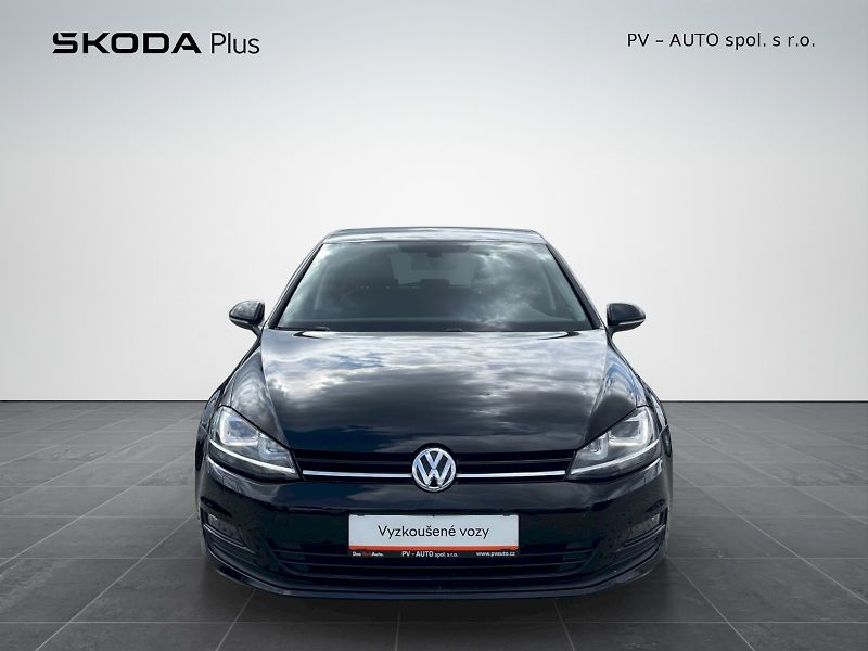 Volkswagen Golf (2015) 1.6 TDI 77 kW Comfortline - fotka 4 z 29