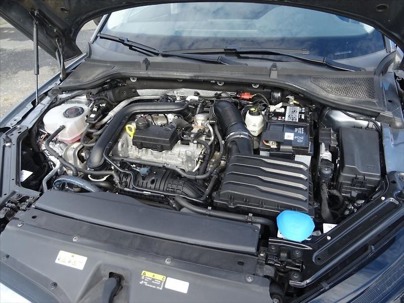Škoda Octavia 1,0 TSI 81 kW Business - fotka 30 z 33