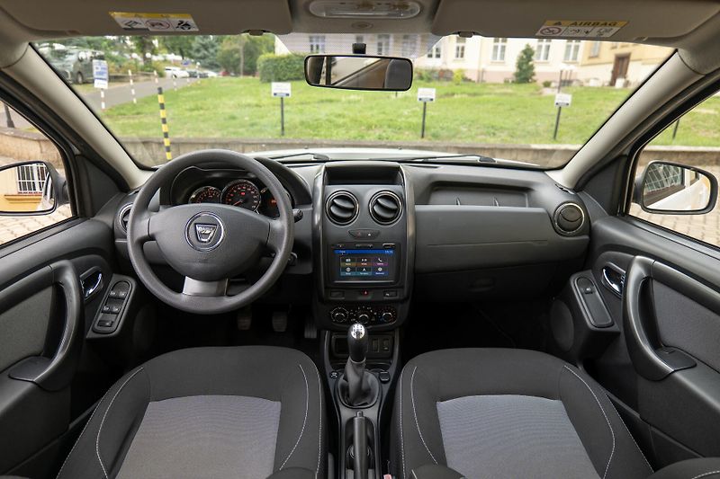 Dacia Duster 1.6 LPG Nová nádrž TOP STAV! - fotka 14 z 28