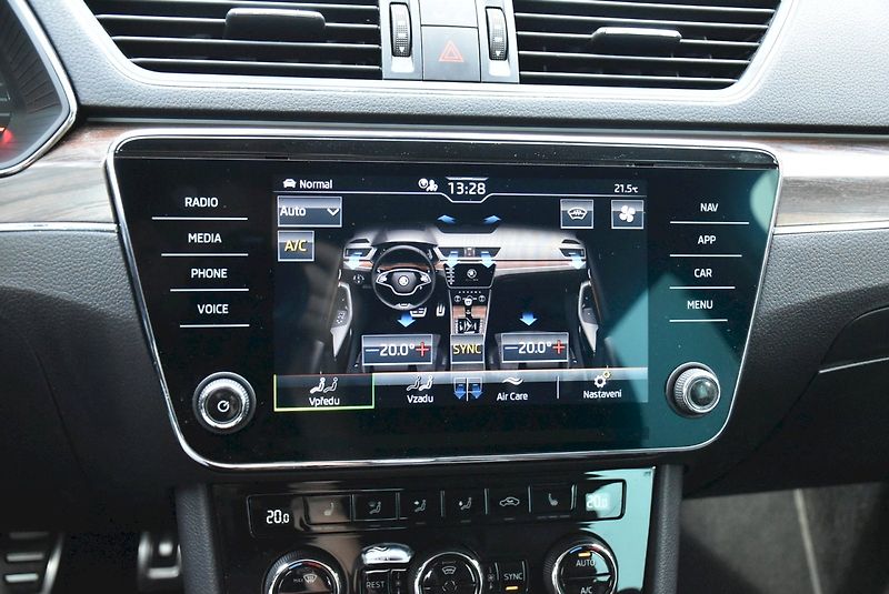 Škoda Superb (2021) Scout 2.0 TDI 147kW 4x4 DSG - fotka 20 z 35