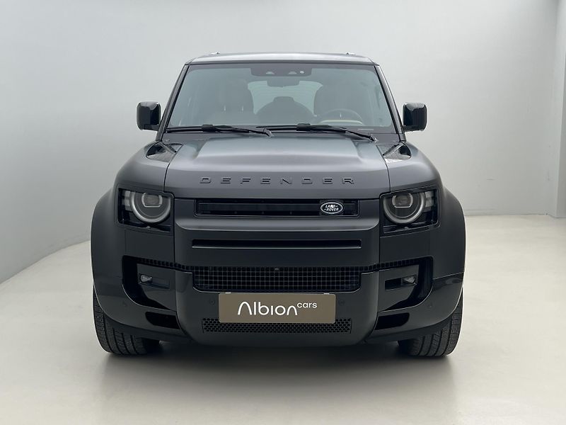 Land Rover Defender 110 D350 X-DYNAMIC HSE 1. maj. - fotka 13 z 50