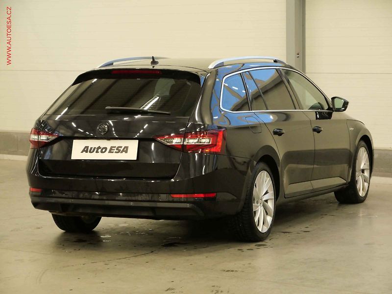 Škoda Superb (2016) 2.0, ČR, L&K, AT, navi - fotka 4 z 25