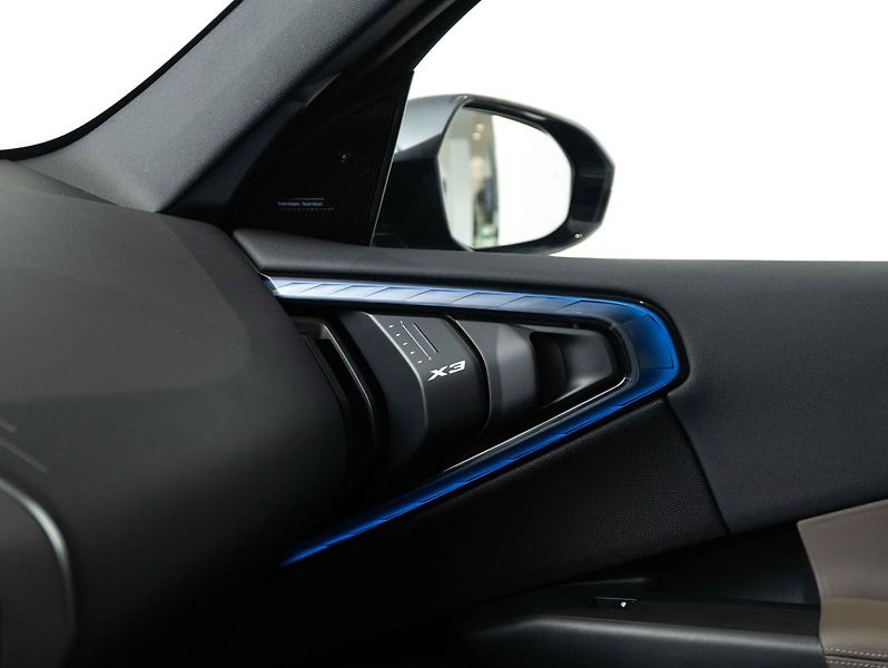 BMW X3 30e xDrive - fotka 18 z 23