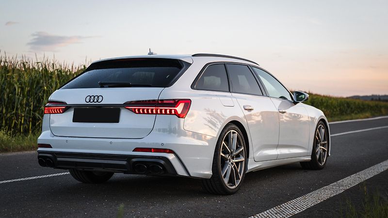 Audi S6 (2019) Panorama| B&O| Vzduch| Webasto - fotka 13 z 15