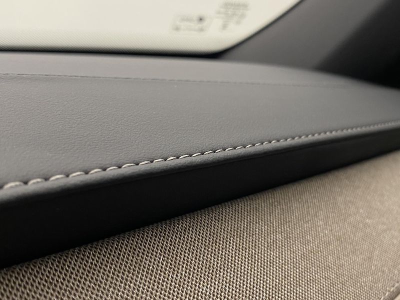 Volvo XC90 (2026) T8 AWD Plug-in DARK PLUS 7m - fotka 39 z 78