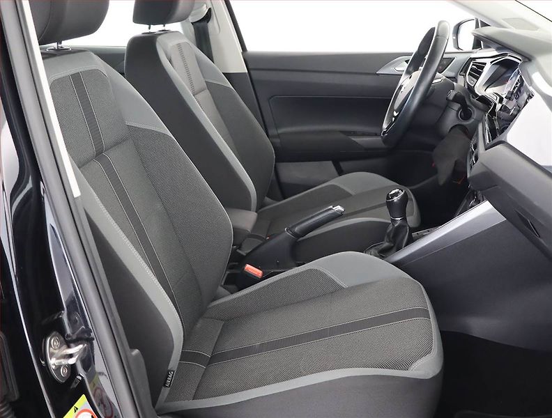 Volkswagen Polo (2020) Comfortline 1.0 TSI - fotka 9 z 19