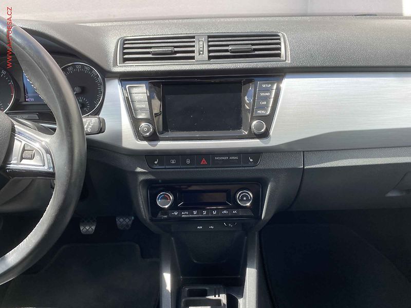 Škoda Fabia (2017) 1.0 TSi, Drive, +ALU - fotka 12 z 16