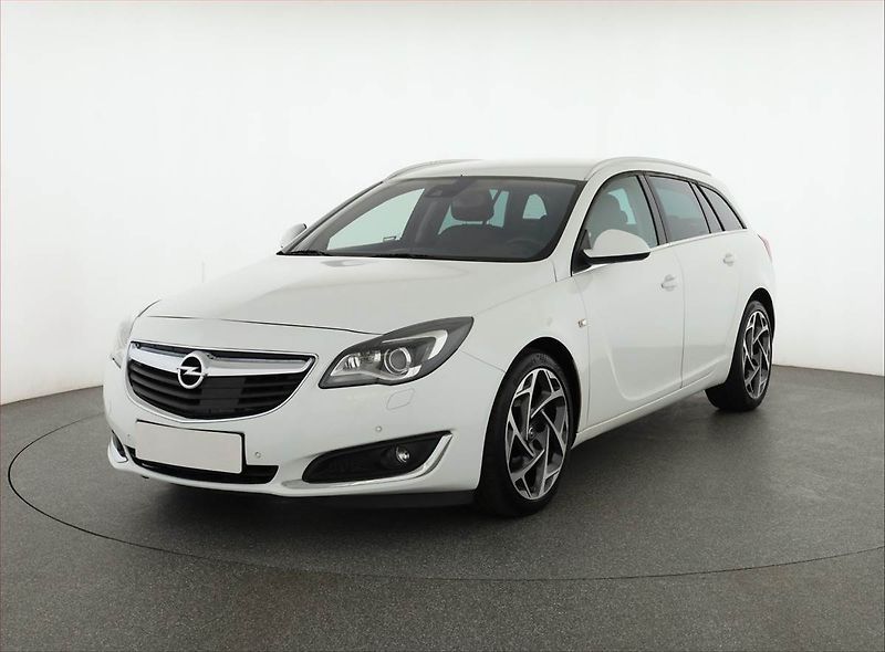 Opel Insignia (2015) 2.0 BiTurbo CDTI, Automat - fotka 2 z 18