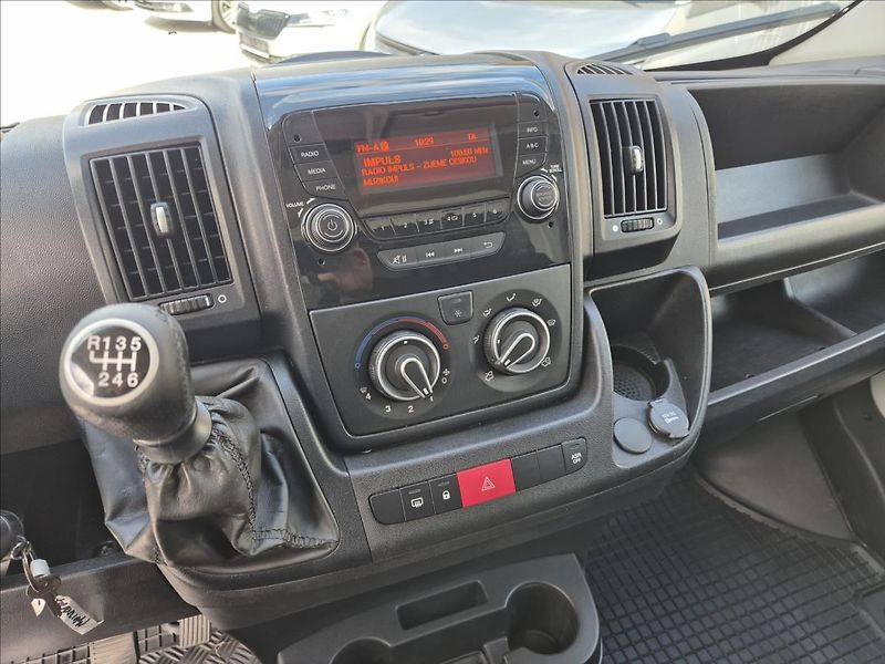 Peugeot Boxer BlueHDI 10 PALET - fotka 18 z 24