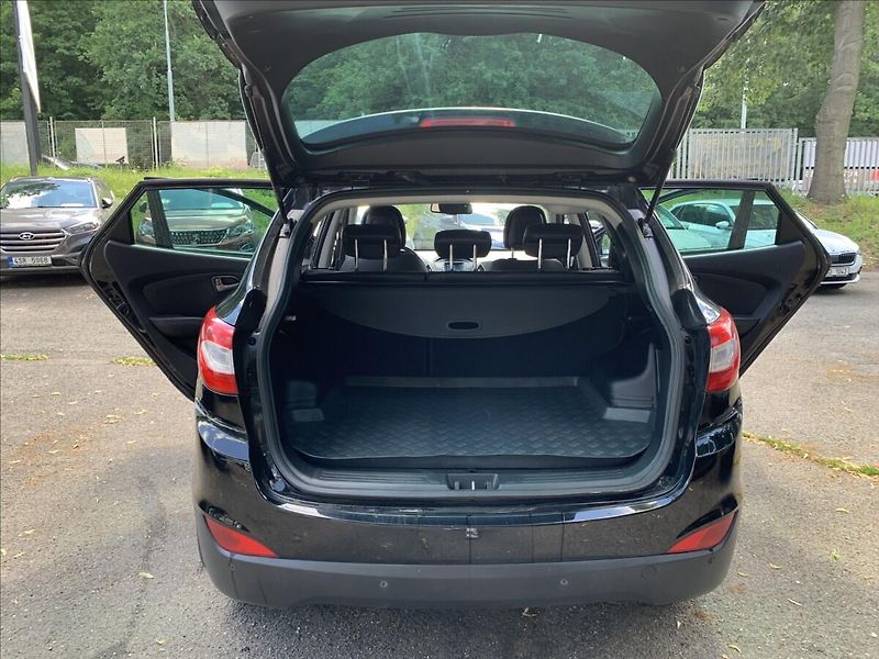 Hyundai ix35 2,0 CRDI AUTOMAT 4x4 ČR,SERVIS - fotka 17 z 17