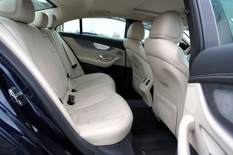 Mercedes-Benz CLS 450 AMG 4Matic/370 PS/Led - fotka 29 z 47