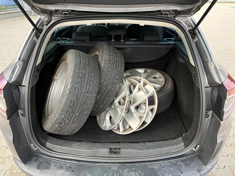 Renault Mégane 1,6i 81kW dig.KLIMA TAŽNÉ    - fotka 23 z 24