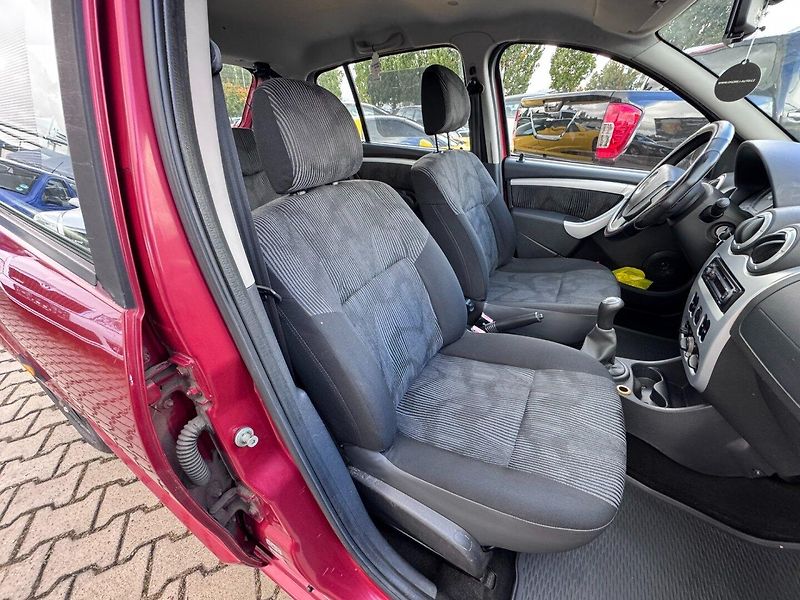 Dacia Sandero (2009) LPG 1,4 55 KW KOLA - fotka 33 z 45