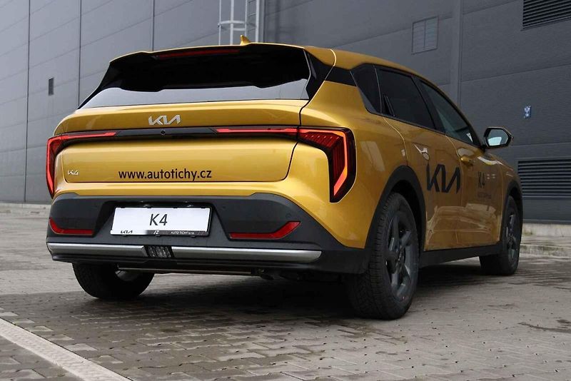 Kia K4 s motorem 1.6 turbo.