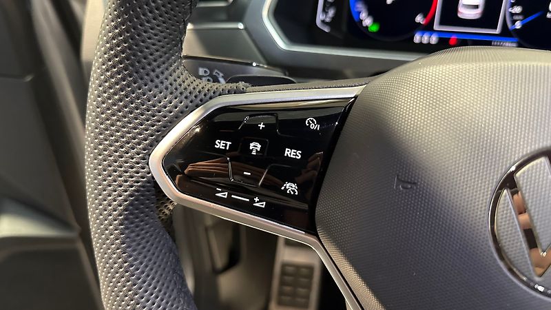 Volkswagen Tiguan 2.0 TDI BMT 4MOTION 147 kW DSG - fotka 9 z 15