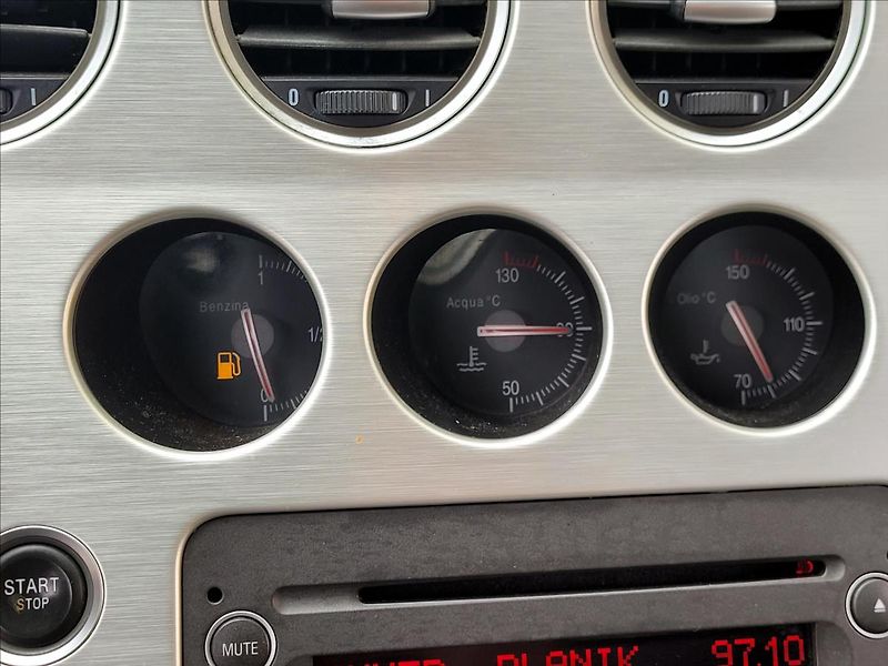 Alfa Romeo Brera 2,2 JTs po VELKÉM SERVISU - fotka 35 z 42