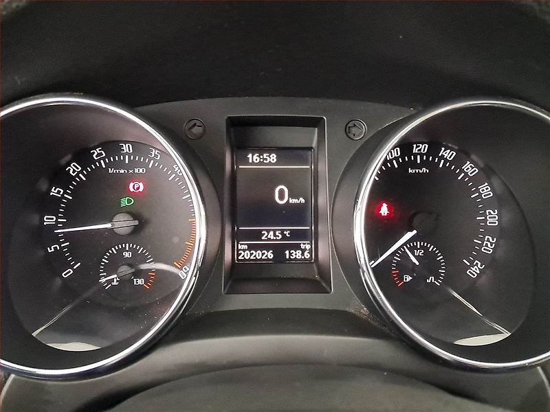Škoda Yeti (2011) 2.0 TDI, 4X4, Xenony - fotka 11 z 19
