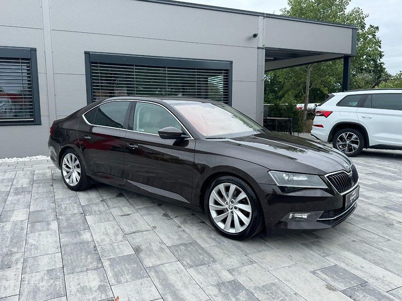 Škoda Superb (2016) Style Plus 2.0 TDI 110kW - fotka 3 z 30