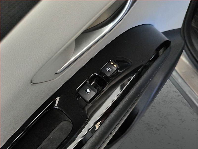 Hyundai Tucson (2023) Premium 1.6 T-GDI 48V MHEV - fotka 20 z 20