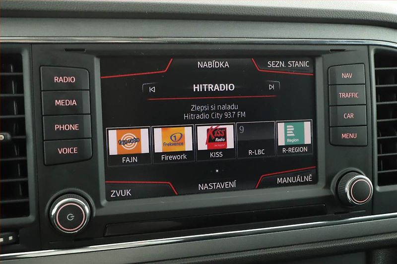 Seat Leon (2016) 1.8 TSI, Automat, Navi - fotka 9 z 17