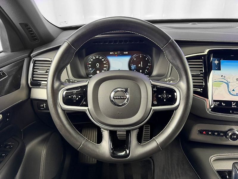 Volvo XC90 B5 AWD R-DESIGN, H&K, EL. TAŽN - fotka 13 z 32