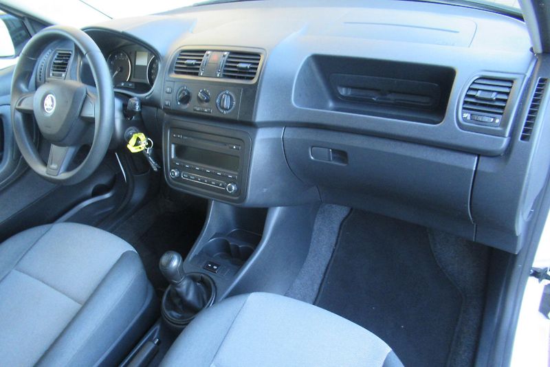 Škoda Fabia 1.2 KLIMA SADA KOL - fotka 17 z 24