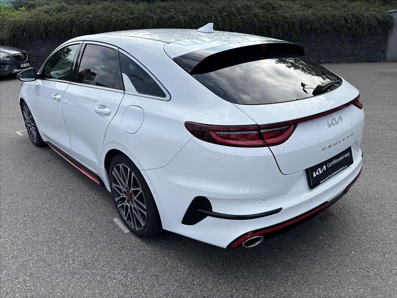 Kia ProCeed 1,6 TGDi 150kW GT ZÁRUKA - fotka 3 z 50