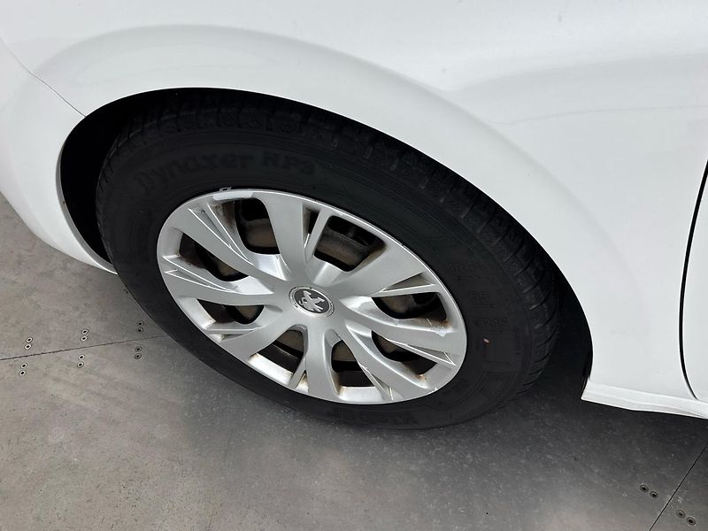 Peugeot 208 Hatchback 208 - fotka 26 z 26
