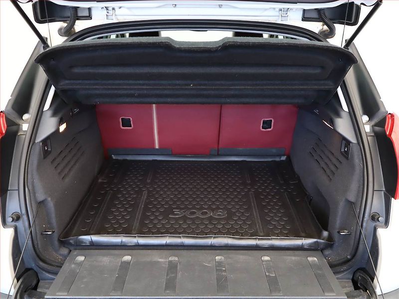 Peugeot 3008 (2012) Hybrid4, 4X4, Automat - fotka 12 z 18