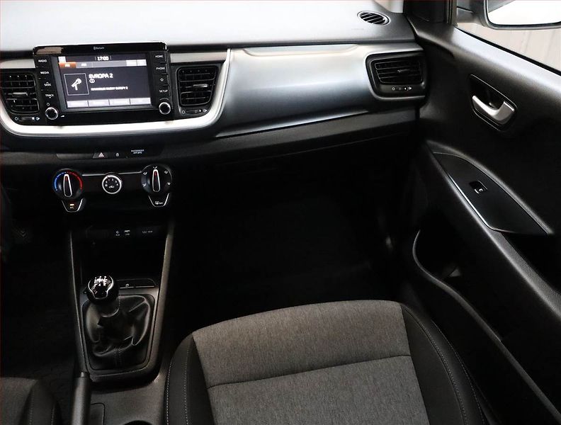 Kia Stonic (2020) 1.25 CVVT, ČR,1.maj - fotka 8 z 22